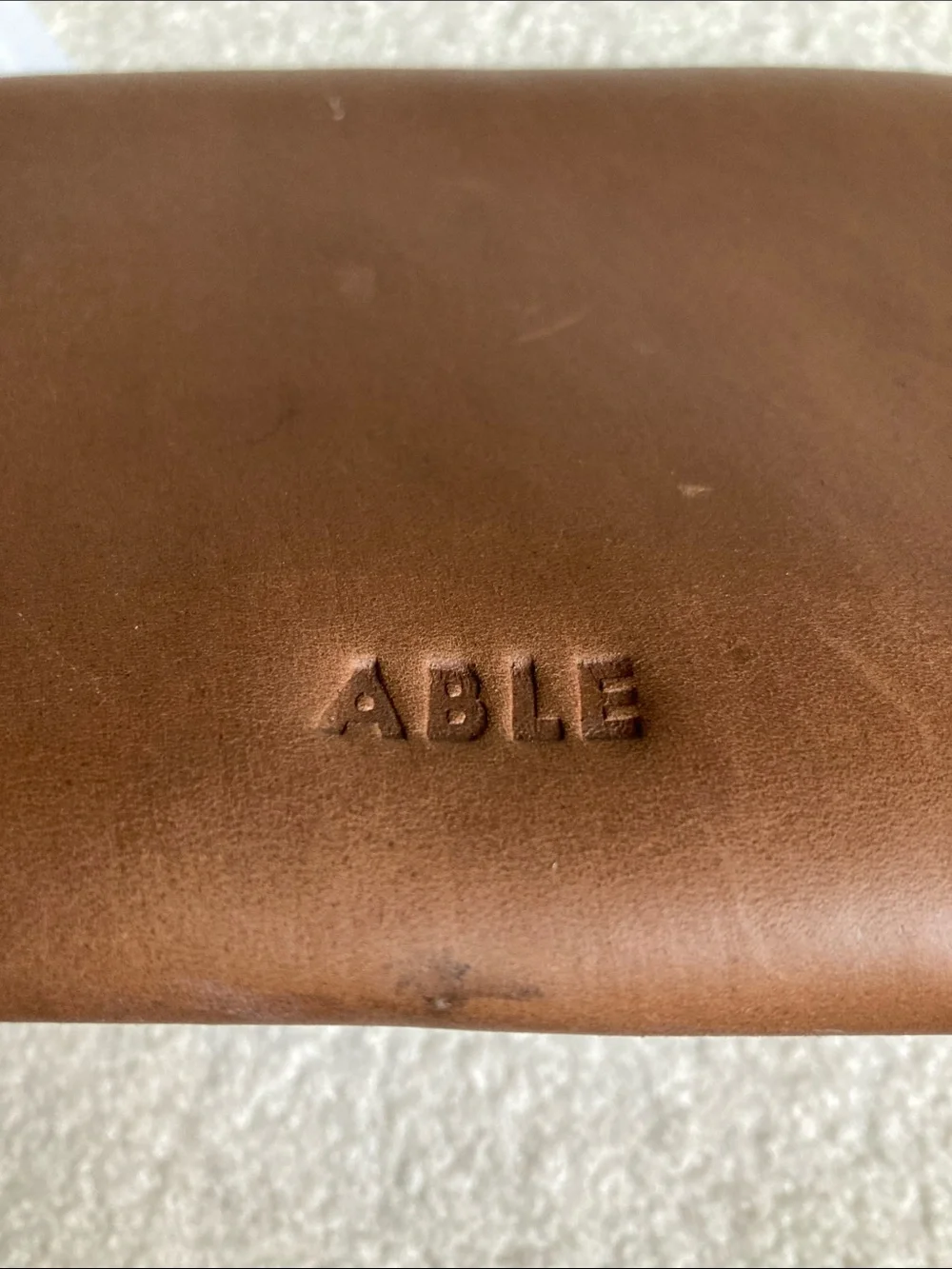 ABLE mare handle clutch in whisky